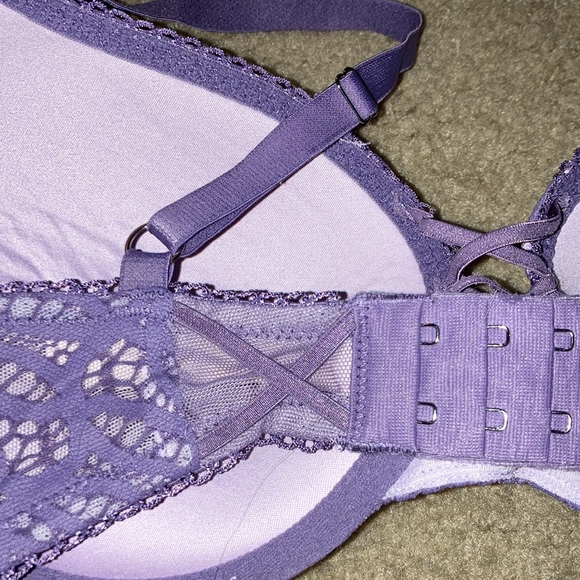 Victoria’s Secret Dream Angels purple Lace Overlay push up bra w/ lace up detail - Picture 5 of 6